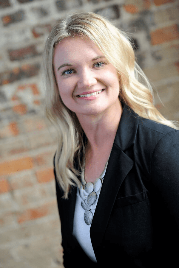 Real Estate Agent Natalie Fowler